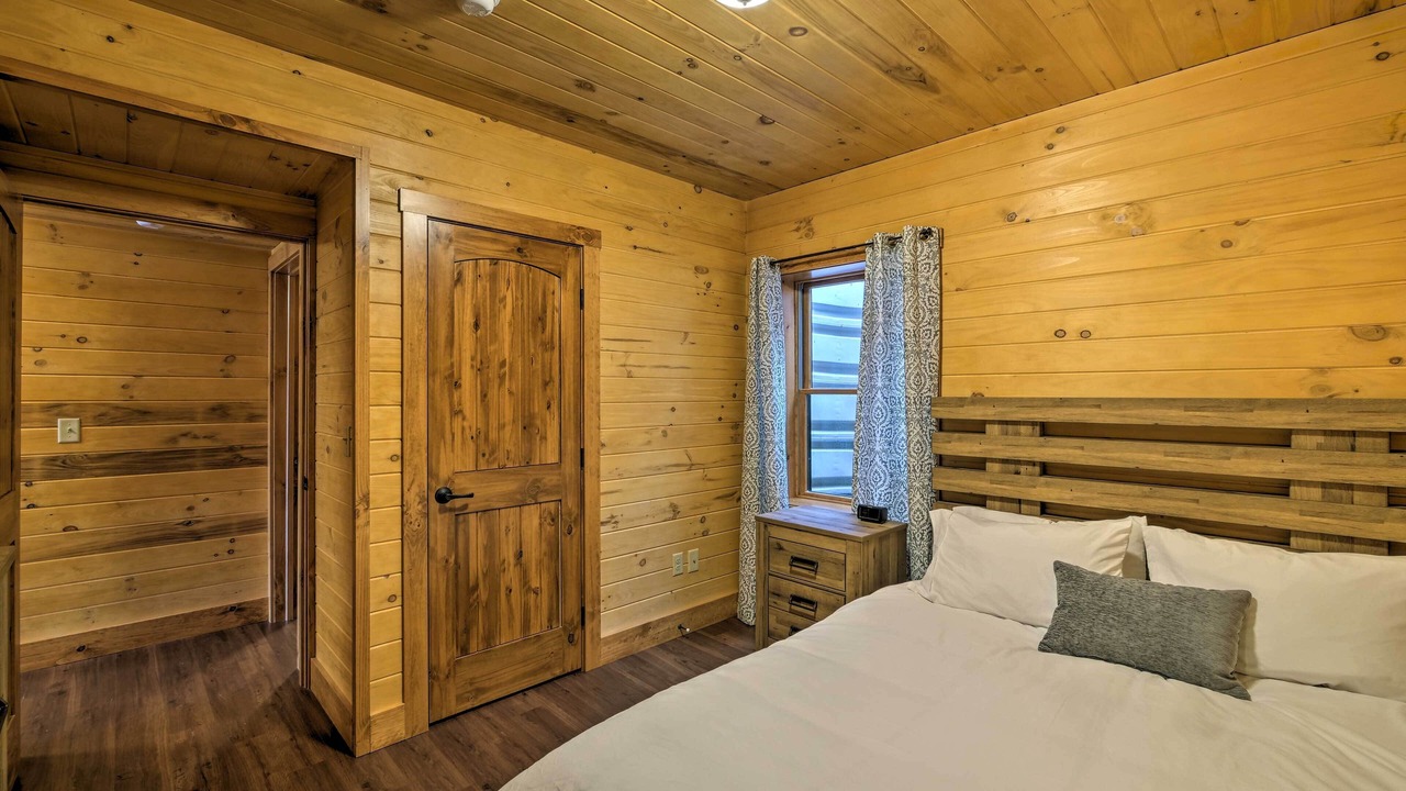 Photo of Bedroom in Bladensburg