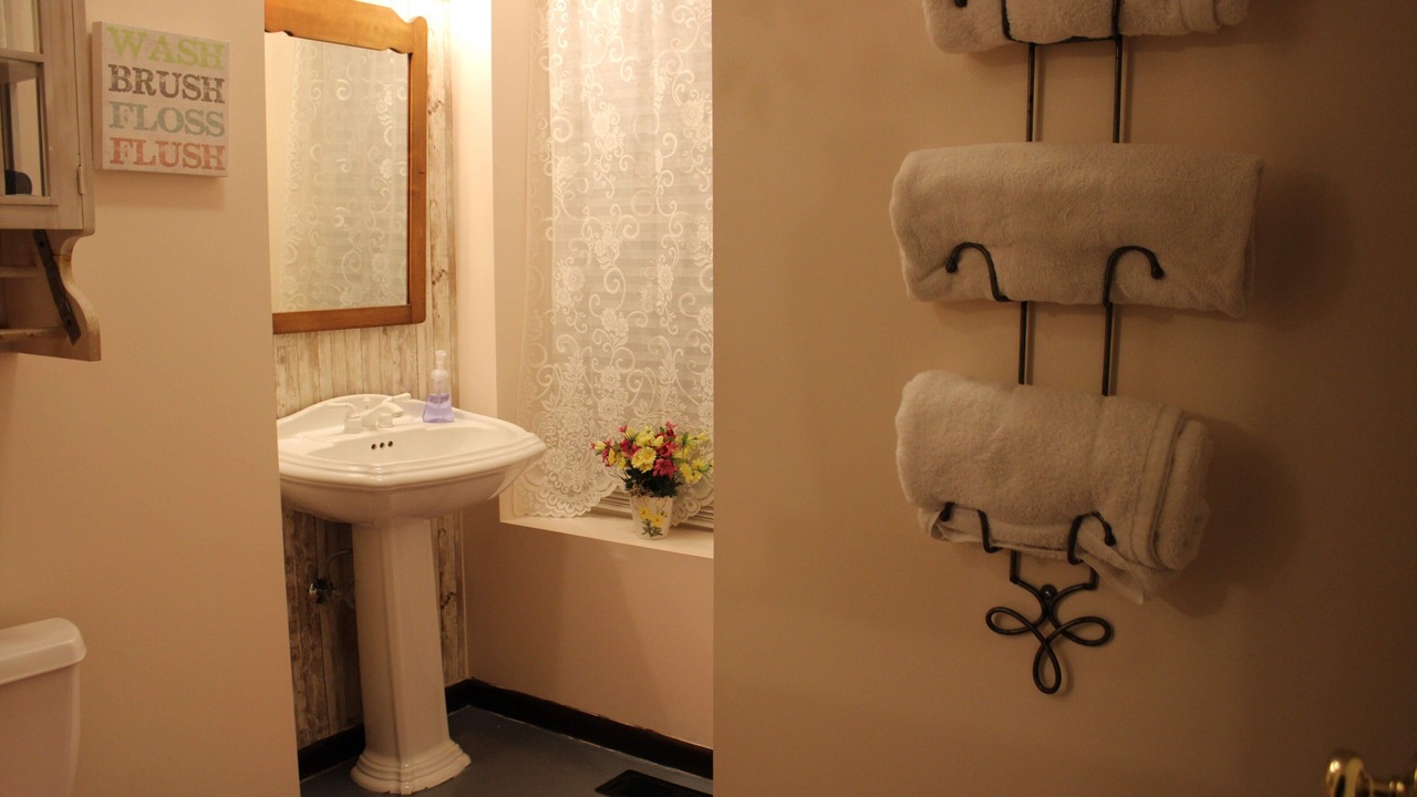 Photo of Bathroom in Homerville