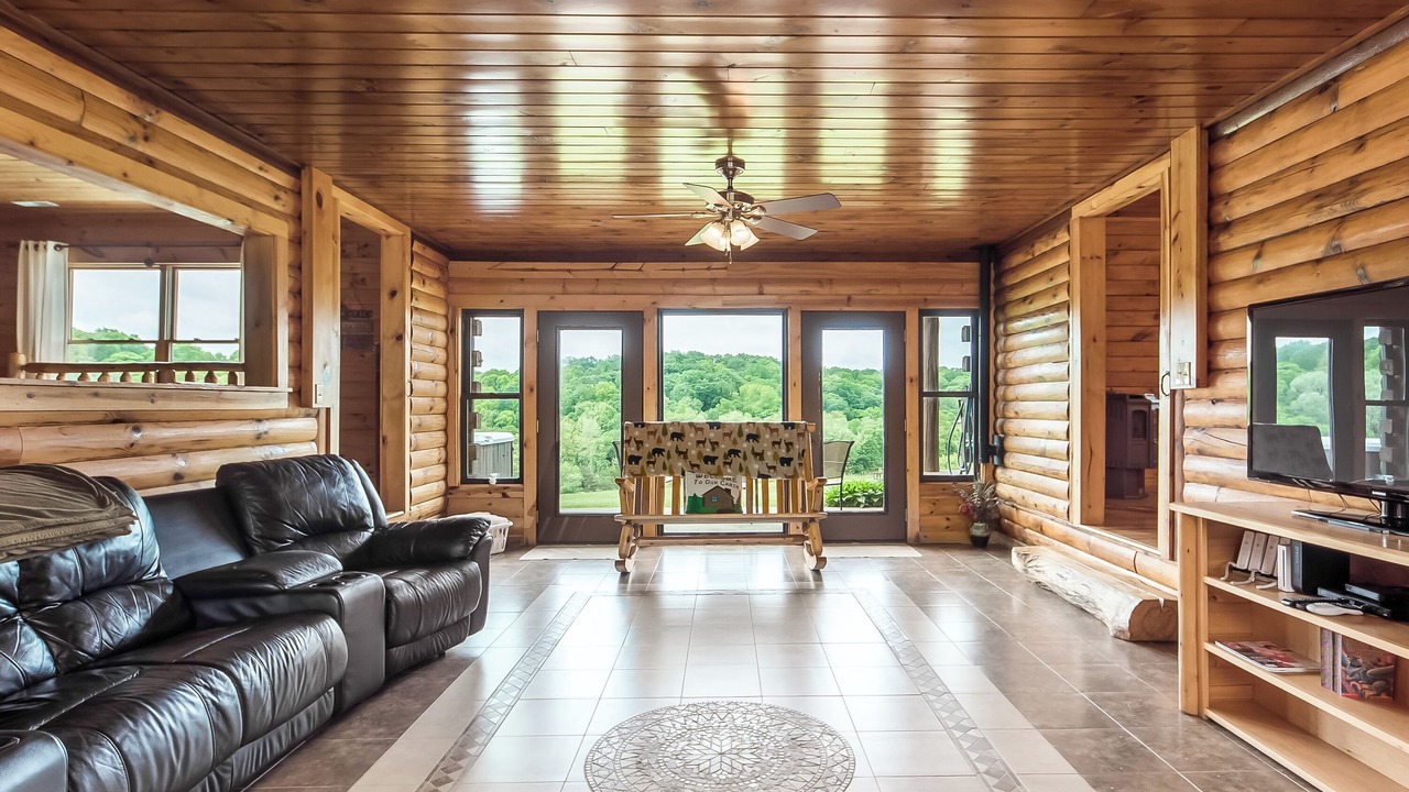 Photo of Livingroom in Logan