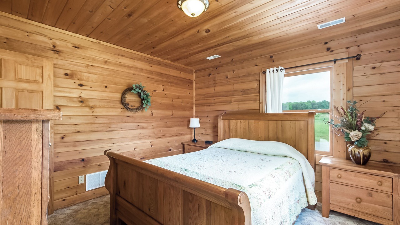 Photo of Bedroom in Logan