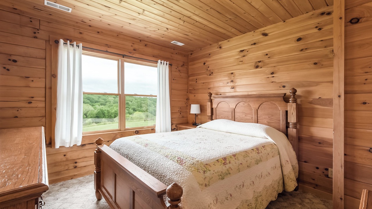 Photo of Bedroom in Logan