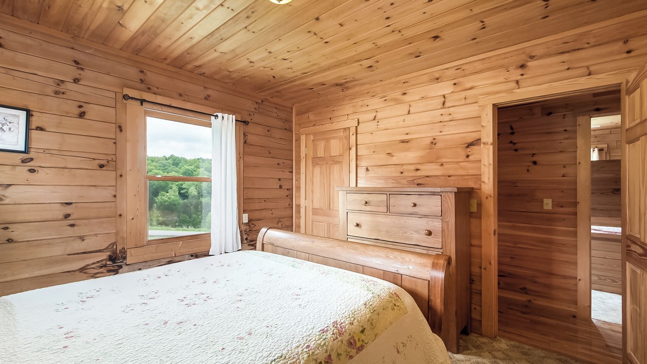 Photo of Bedroom in Logan