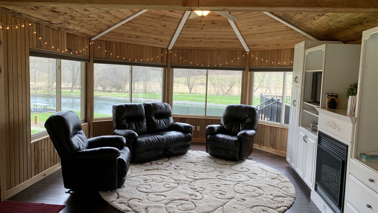 Photo of Livingroom in Blissfield