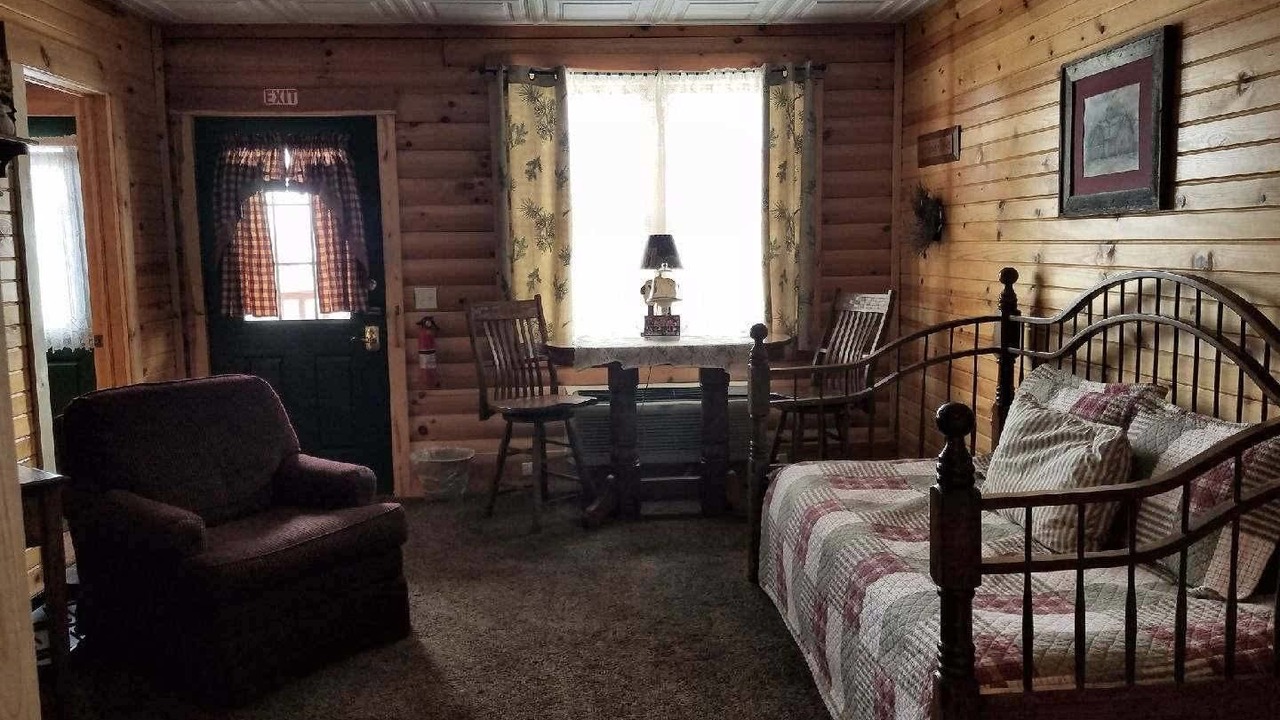 Photo of Livingroom in Millersburg