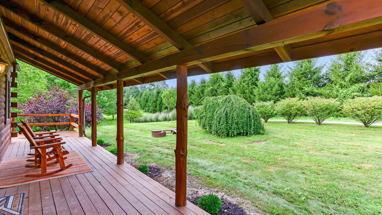Photo of Patio Balcony in Nelsonville