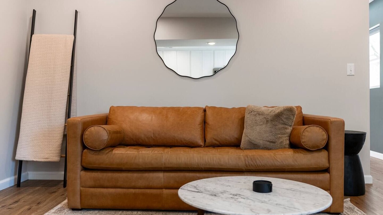 Photo of Livingroom in Clintonville