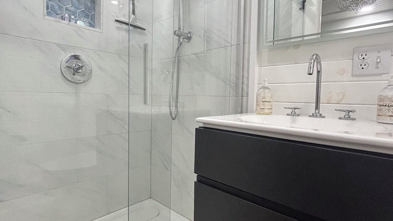 Photo of Bathroom in Senecaville