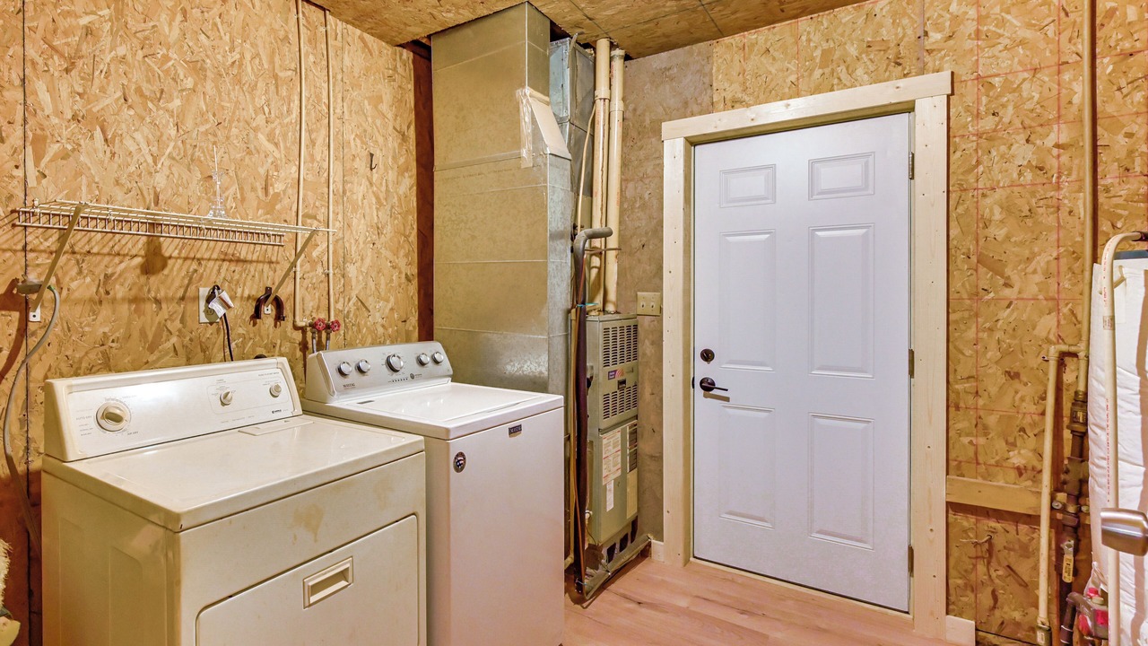Photo of Bedroom in Sycamore Valley
