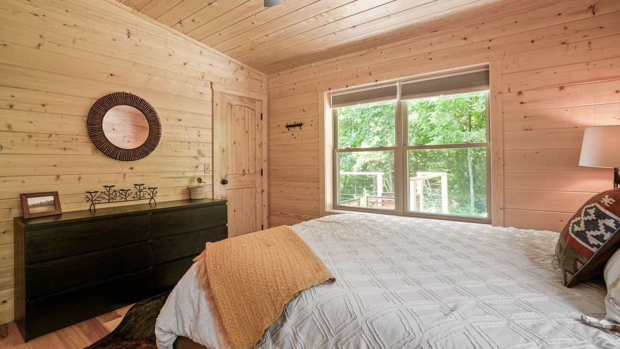 Photo of Bedroom in McArthur