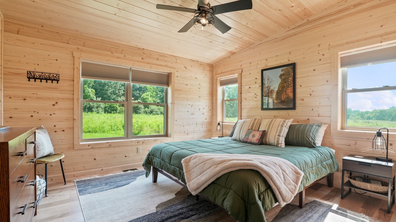 Photo of Bedroom in McArthur