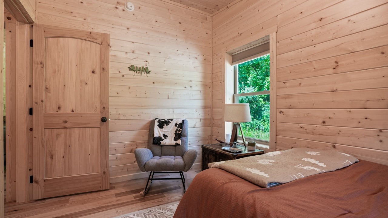 Photo of Bedroom in McArthur