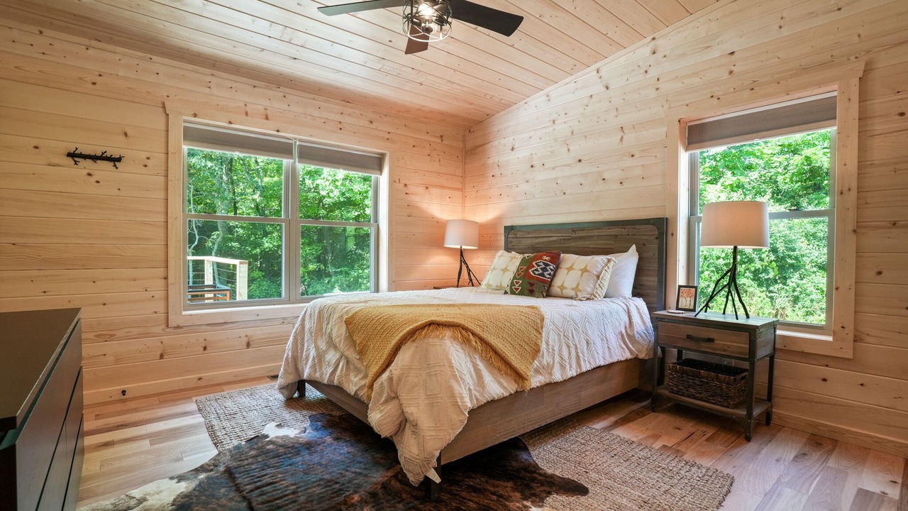 Photo of Bedroom in McArthur