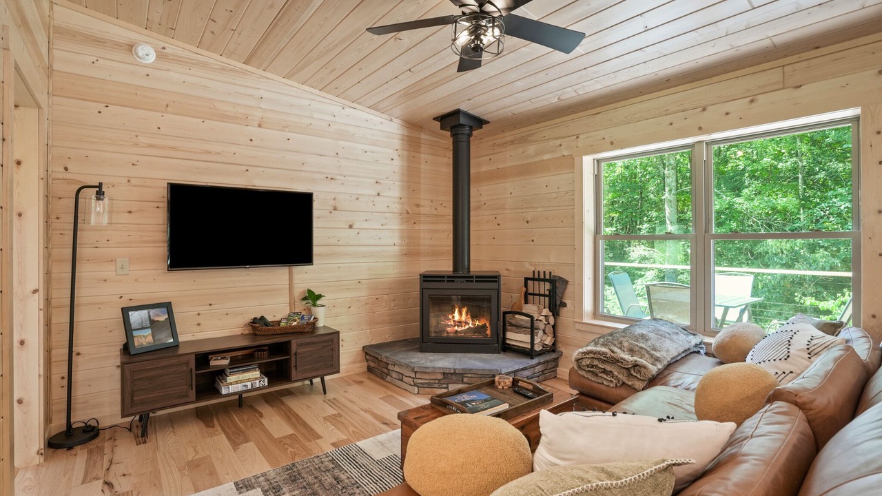 Photo of Livingroom in McArthur
