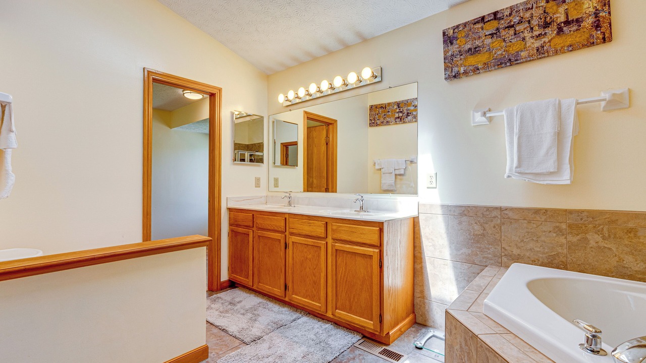 Photo of Bathroom in Gahanna