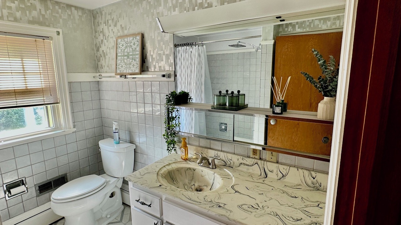 Photo of Bathroom in St. Clairsville