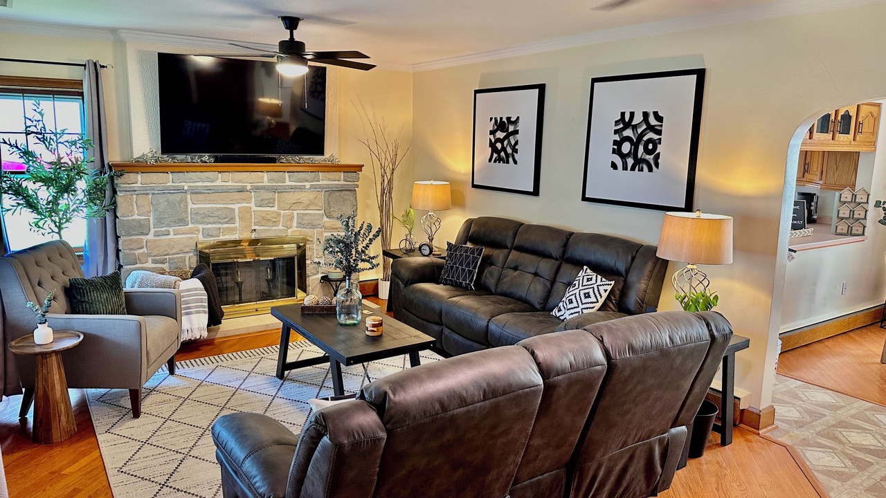 Photo of Livingroom in St. Clairsville