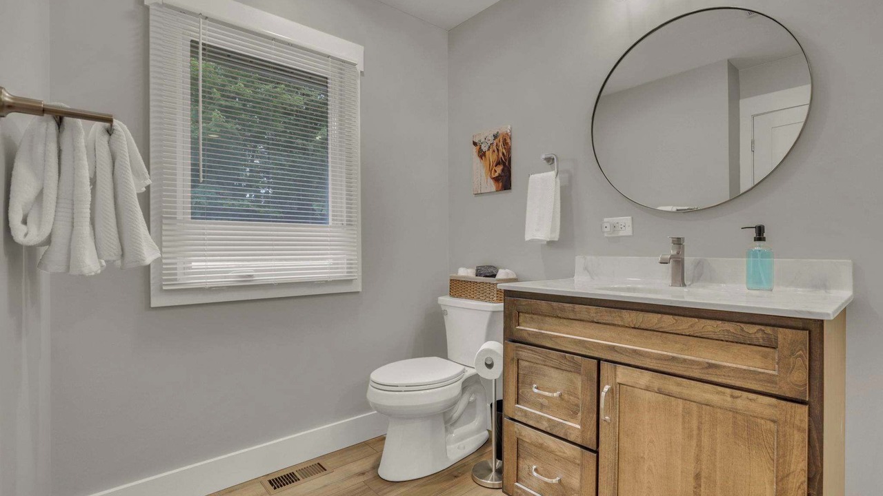 Photo of Bathroom in Newark