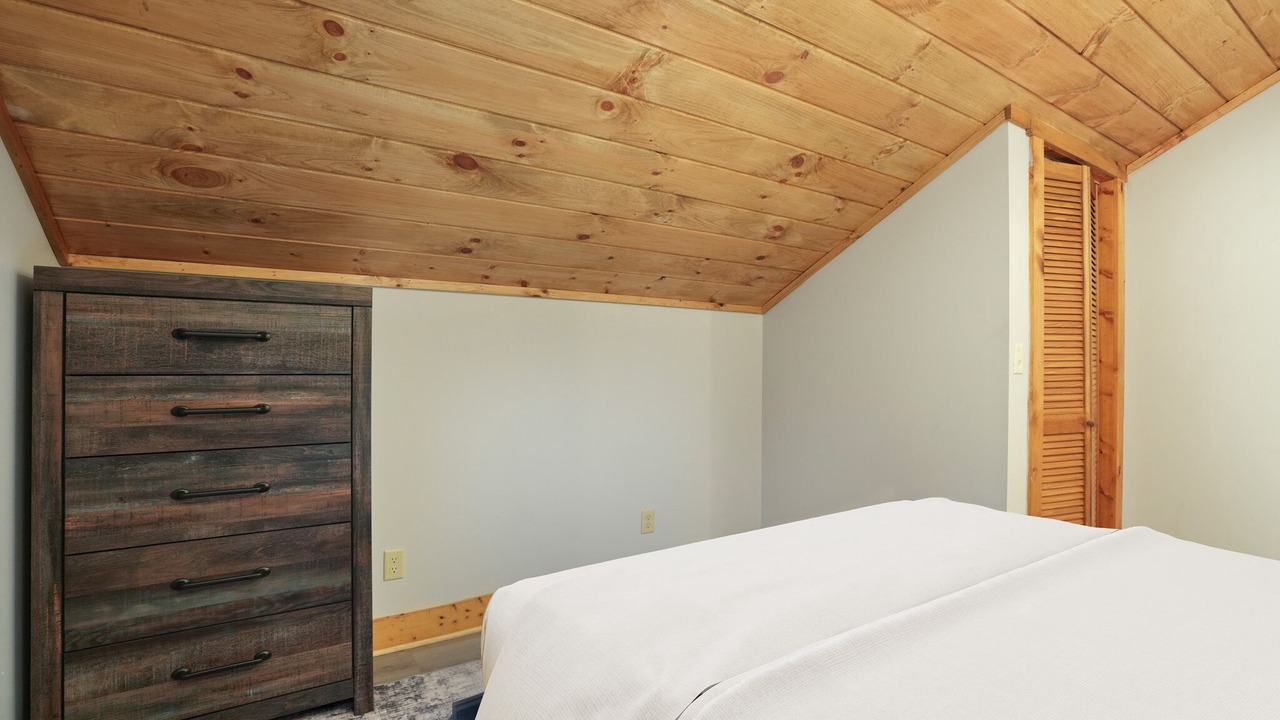Photo of Bedroom in McArthur
