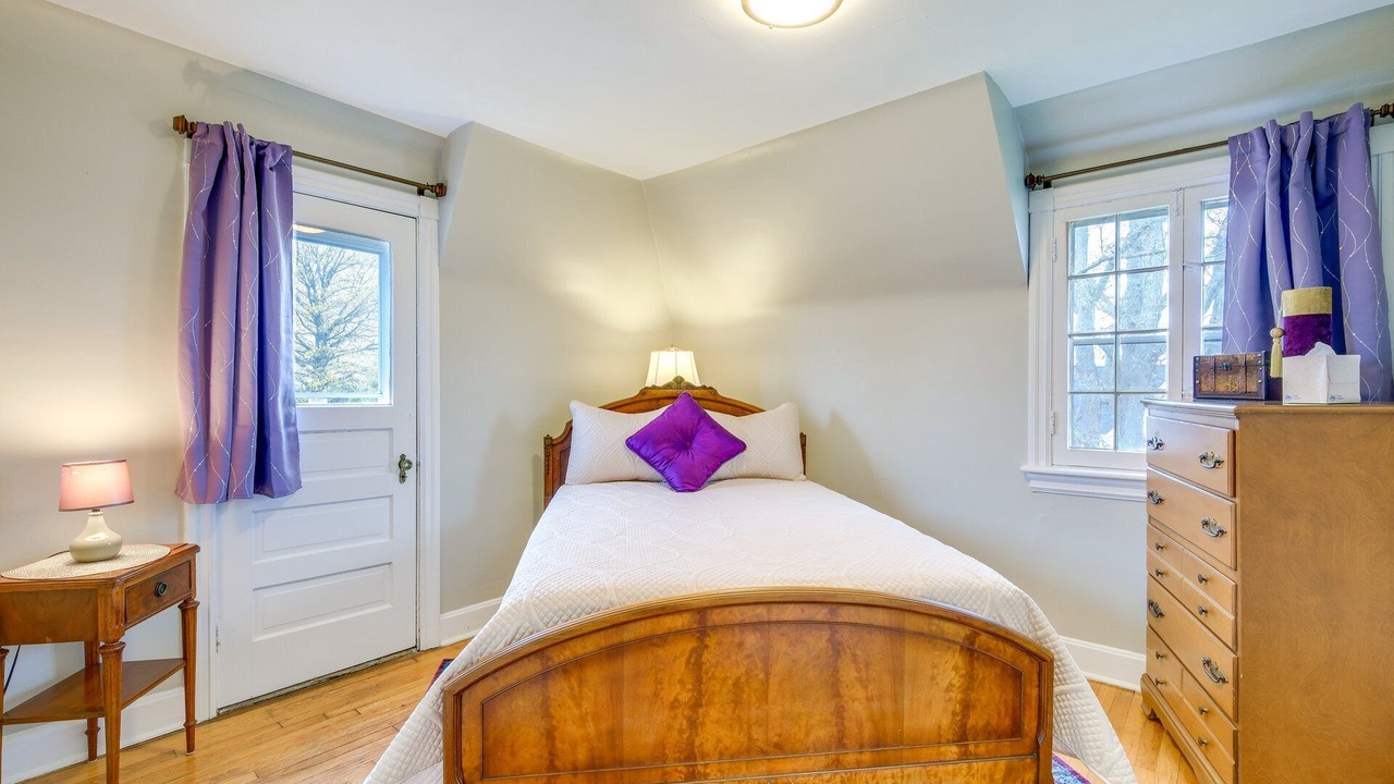 Photo of Bedroom in Garfield Heights