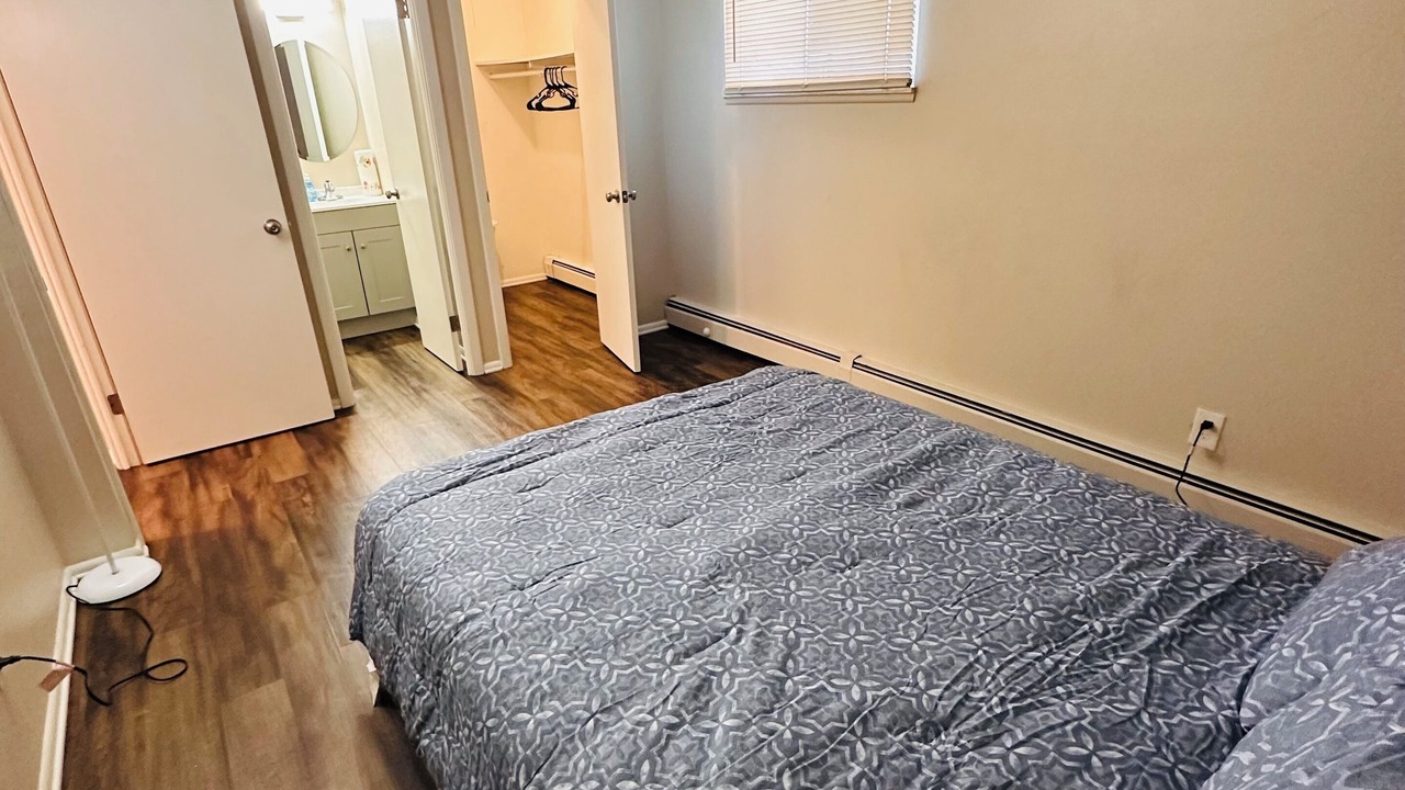 Photo of Bedroom in Maple Heights