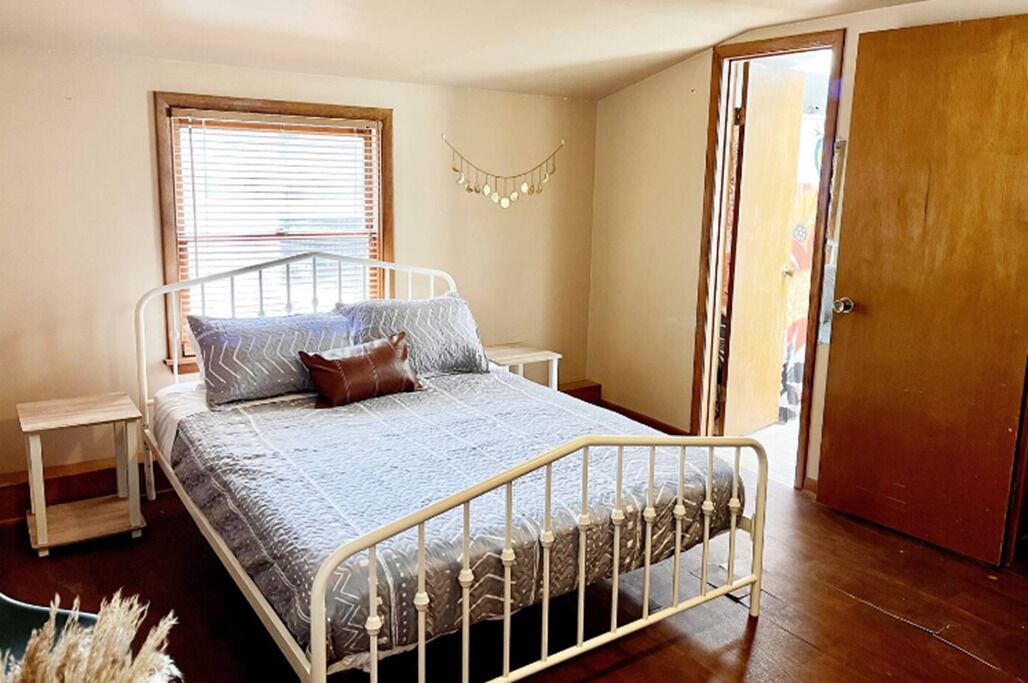 Photo of Bedroom in Cuyahoga Falls