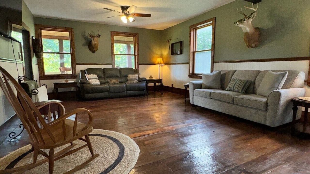 Photo of Livingroom in Dellroy