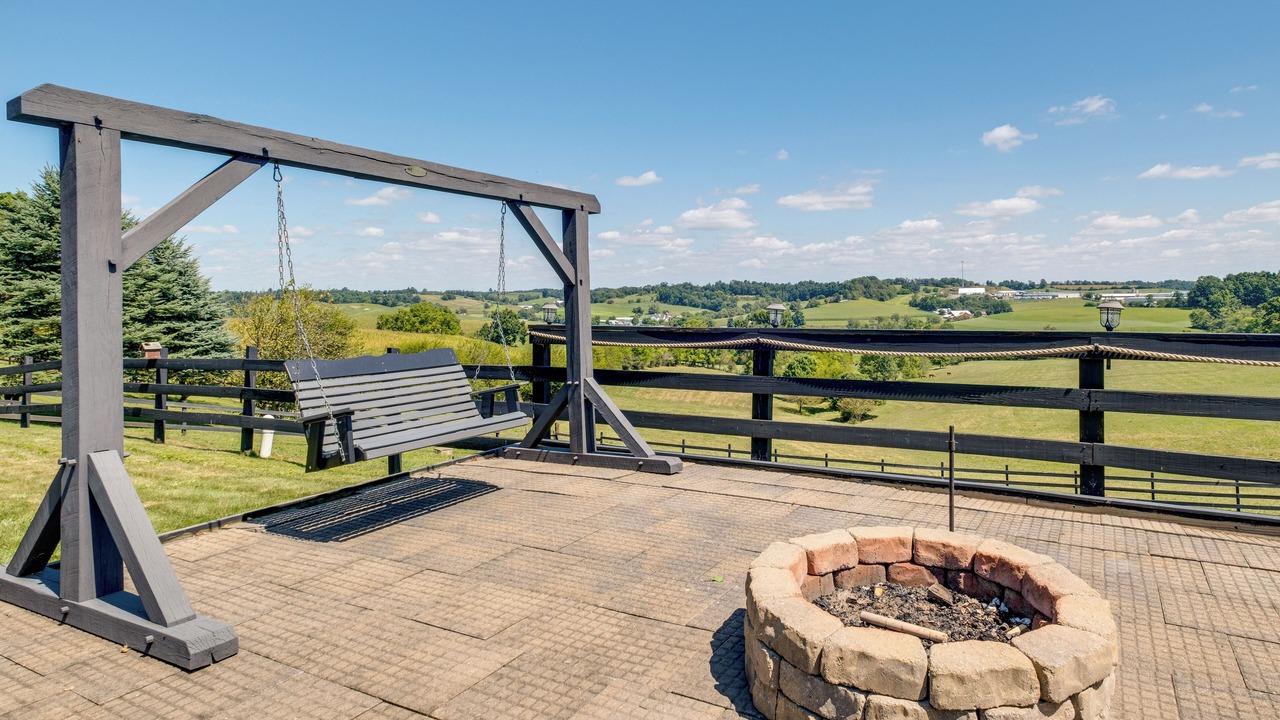 Photo of Patio Balcony in Millersburg