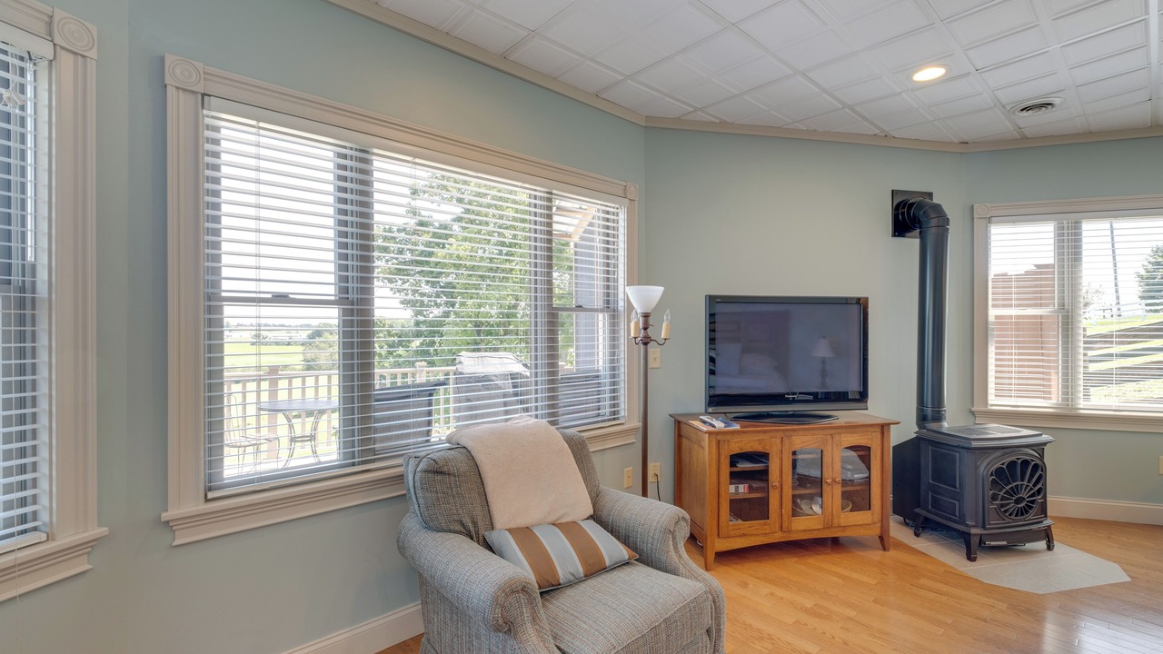 Photo of Livingroom in Millersburg