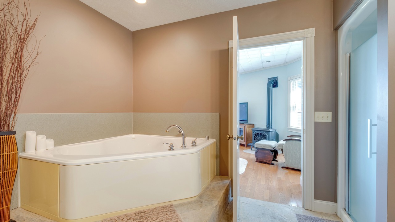 Photo of Bathroom in Millersburg