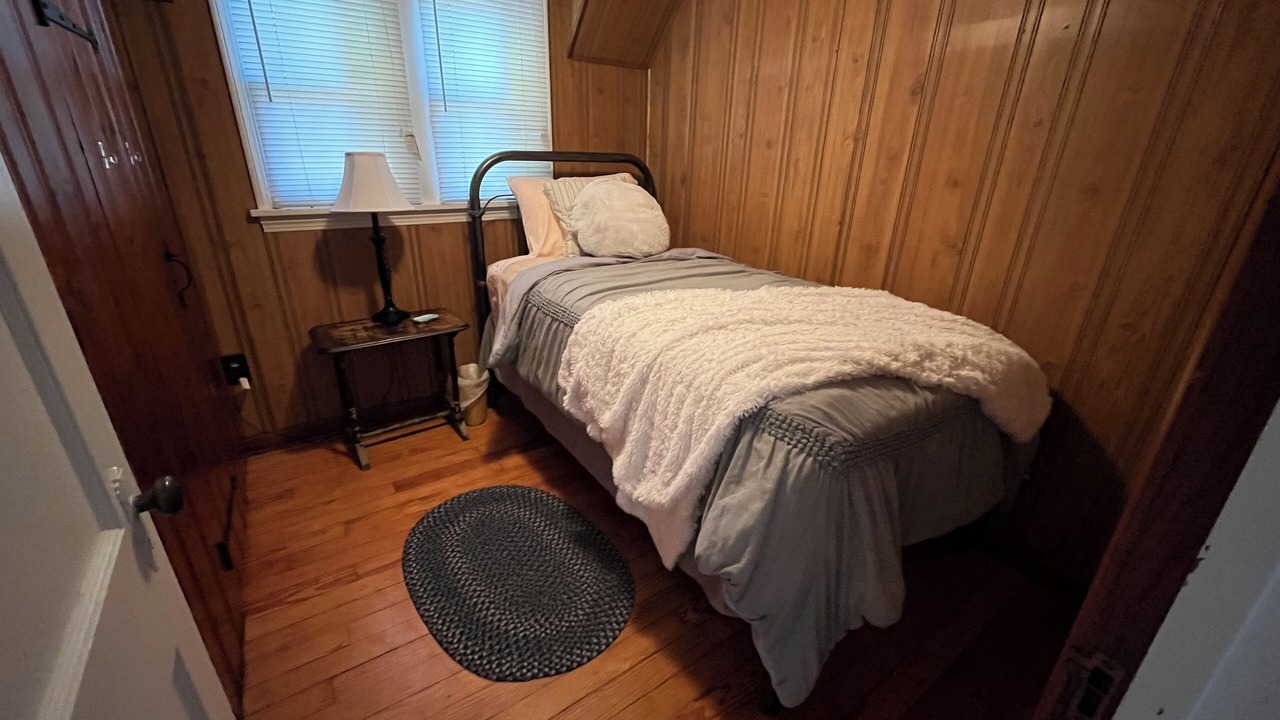 Photo of Bedroom in Orrville