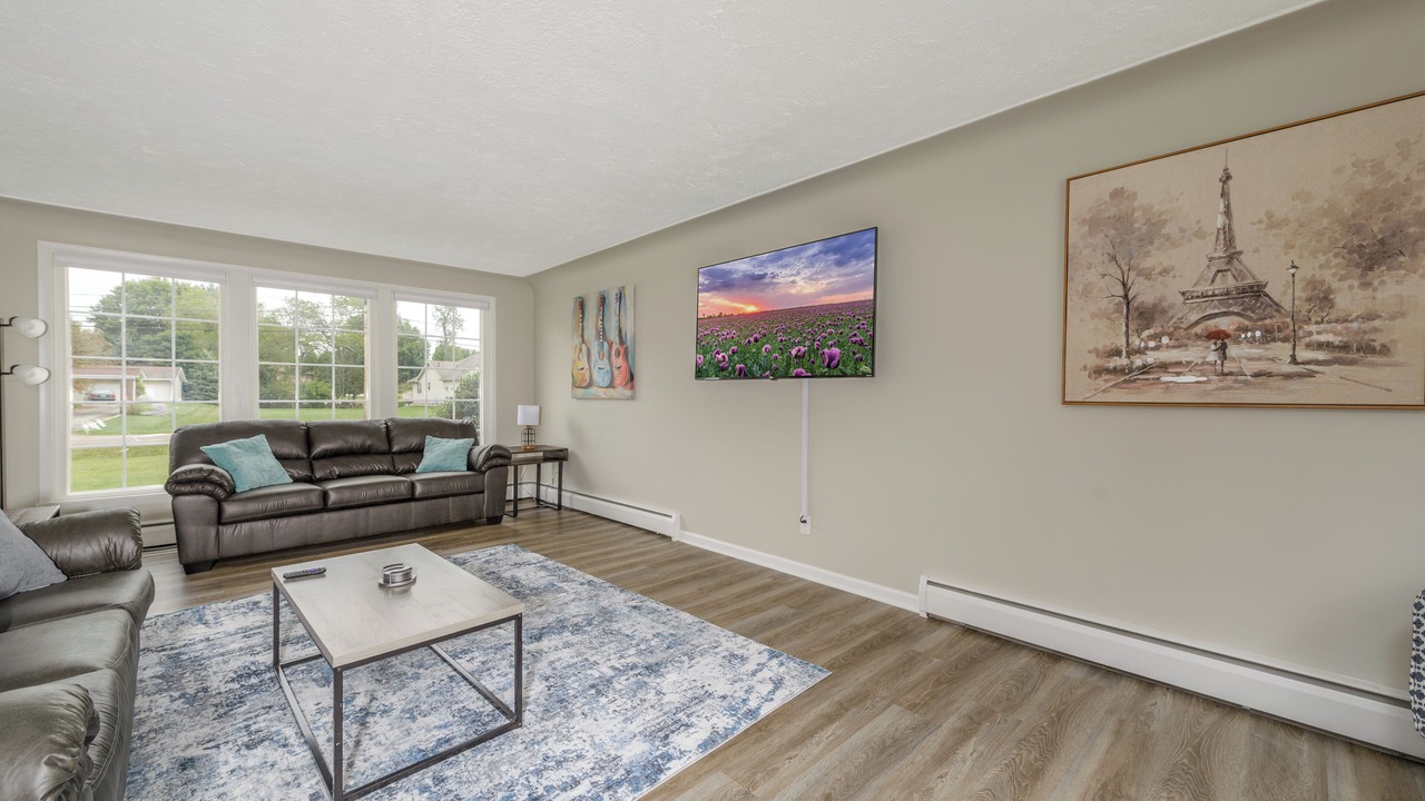 Photo of Livingroom in Canton
