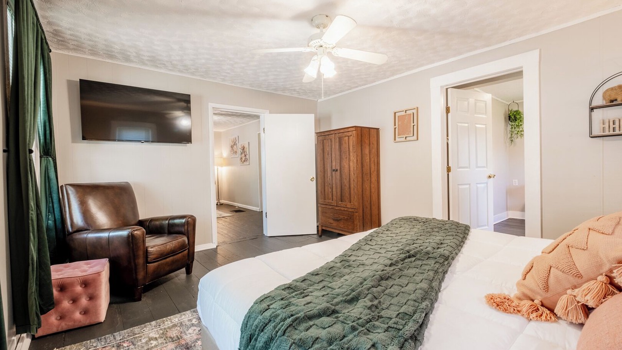 Photo of Bedroom in Pataskala