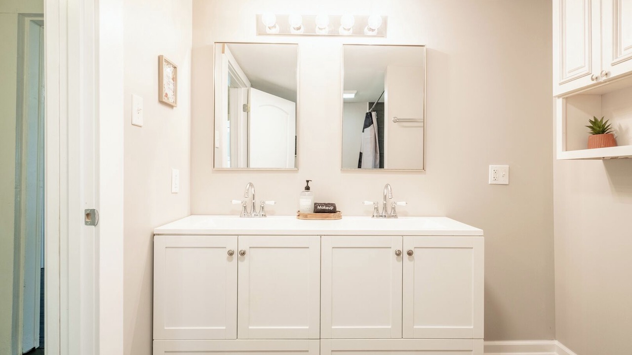 Photo of Bathroom in Pataskala