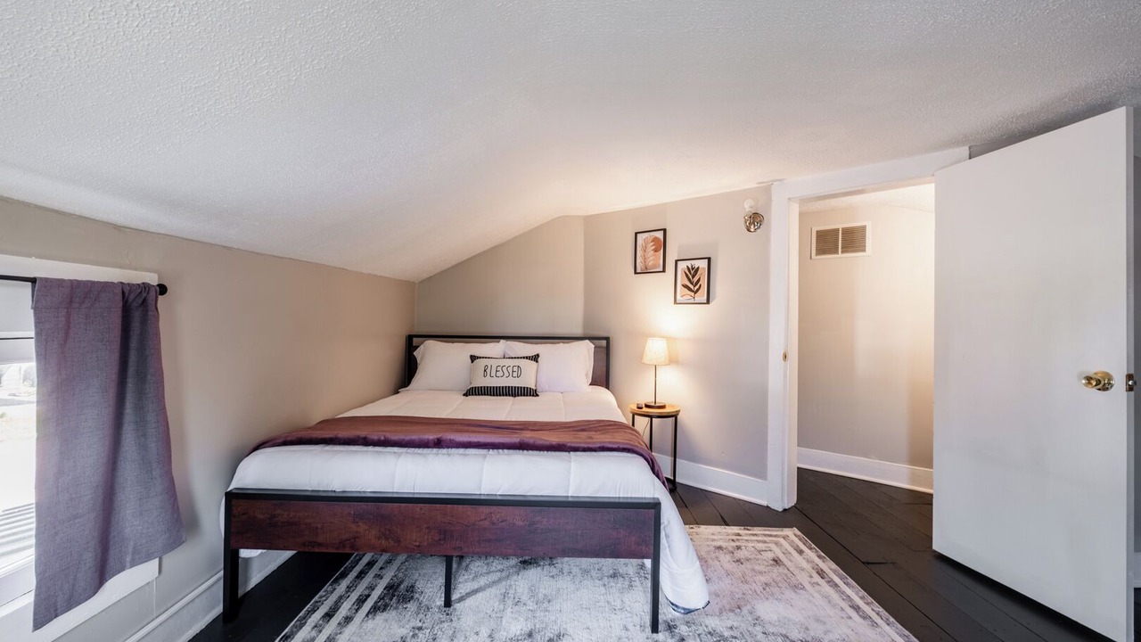 Photo of Bedroom in Pataskala