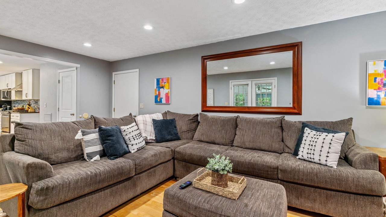 Photo of Livingroom in New Albany