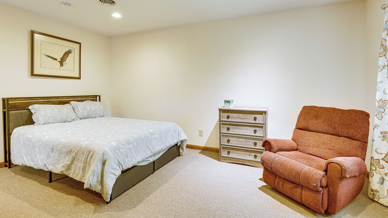 Photo of Bedroom in Coshocton