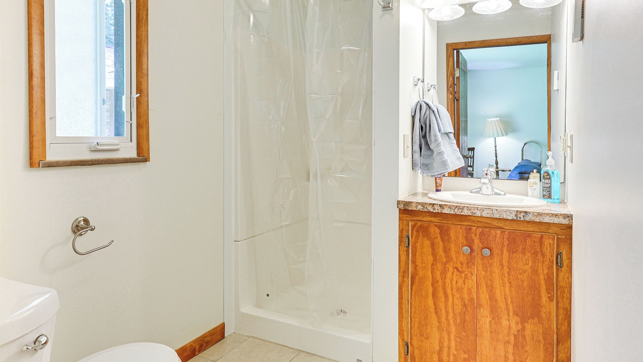 Photo of Bathroom in Coshocton