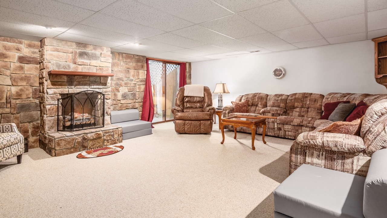 Photo of Livingroom in McArthur