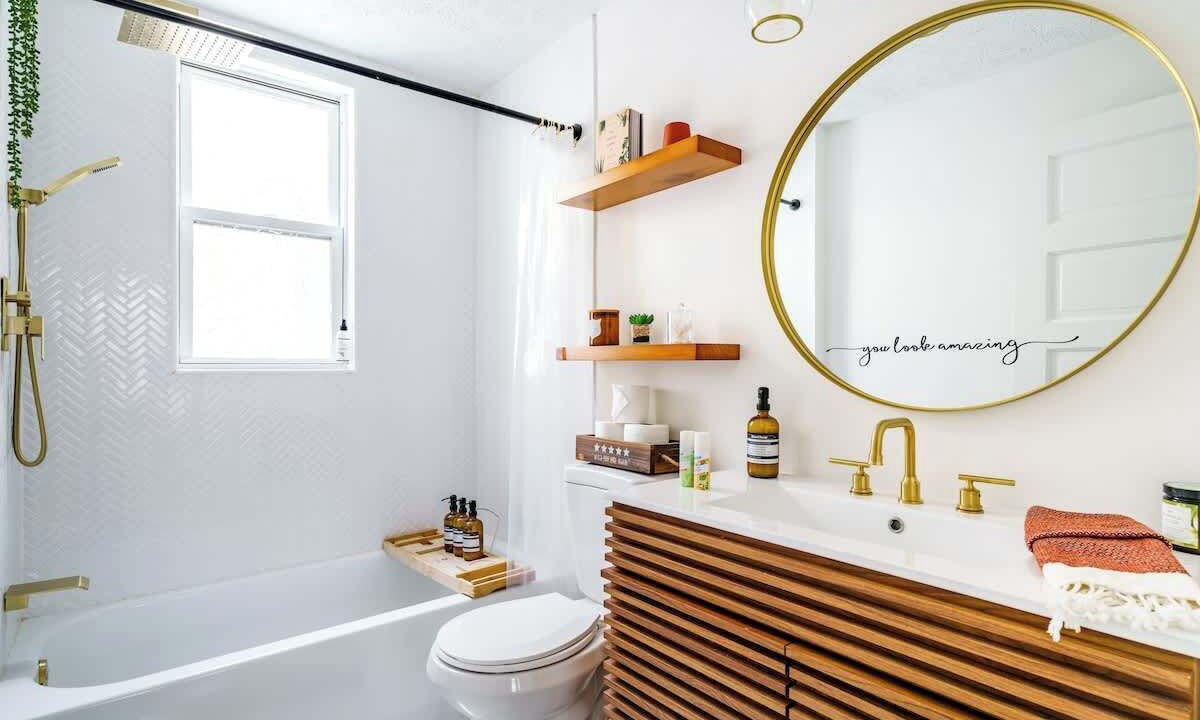 Photo of Bathroom in Short North