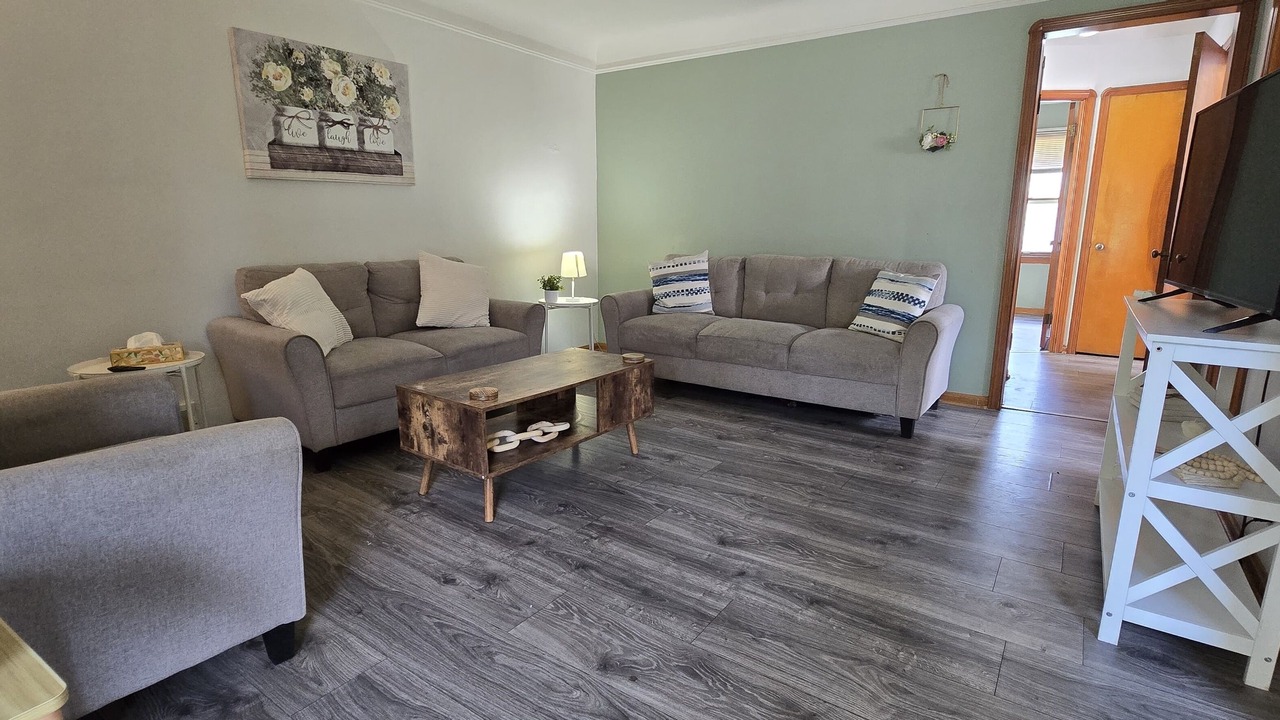 Photo of Livingroom in Garfield Heights