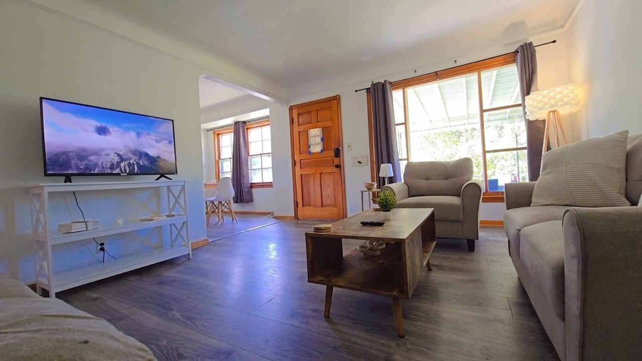 Photo of Livingroom in Garfield Heights