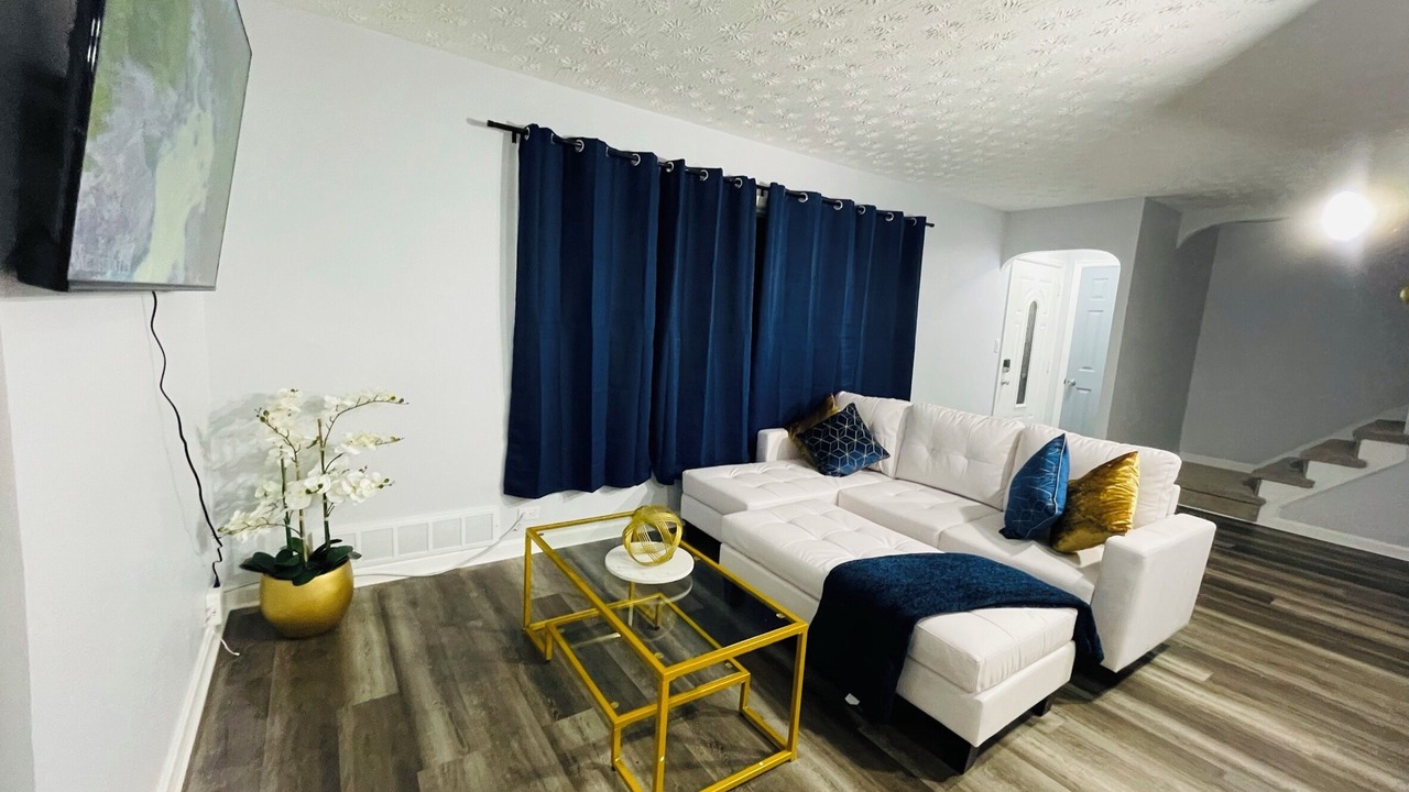 Photo of Livingroom in Maple Heights
