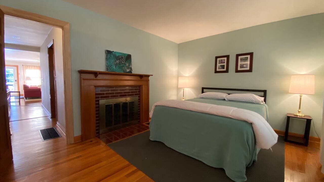 Photo of Bedroom in Clintonville