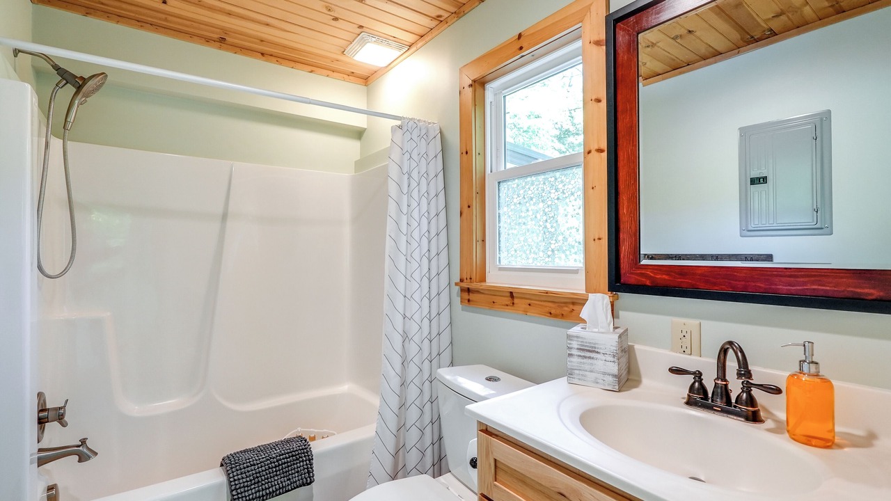 Photo of Bathroom in Sandyville