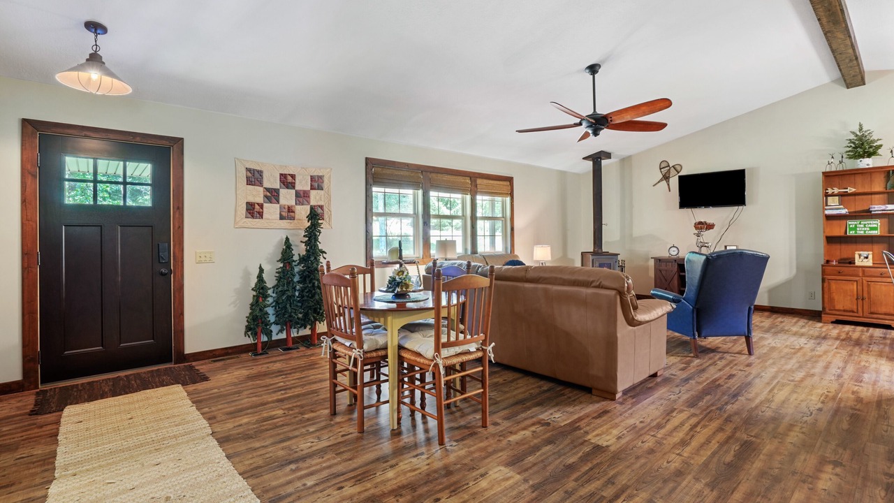 Photo of Livingroom in New Plymouth