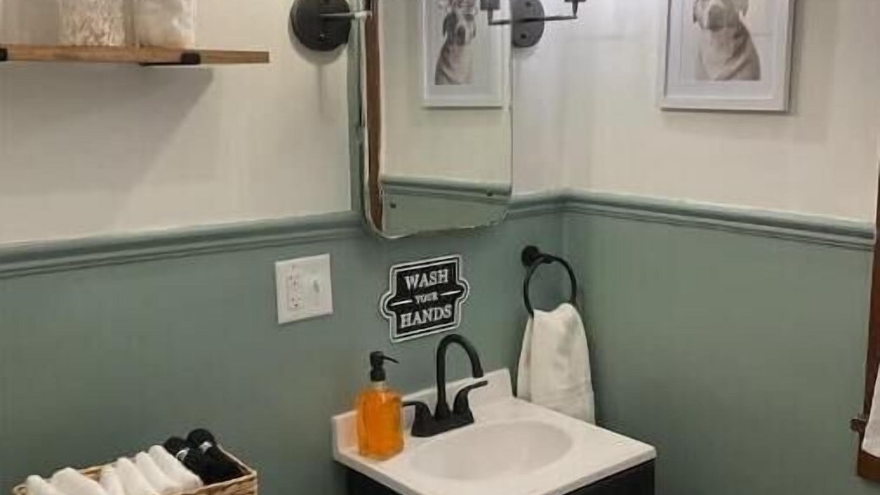 Photo of Bathroom in McConnelsville