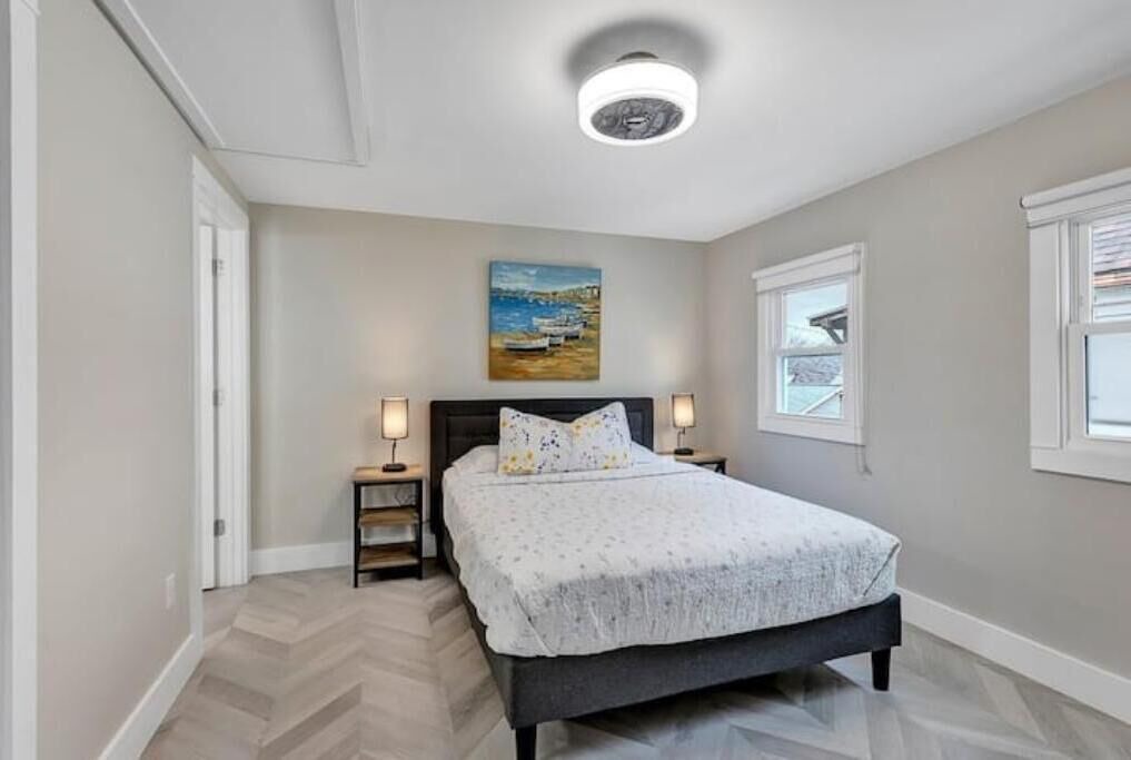 Photo of Bedroom in Edgewater