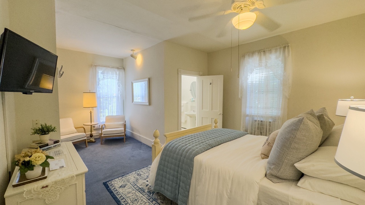 Photo of Bedroom in Marblehead