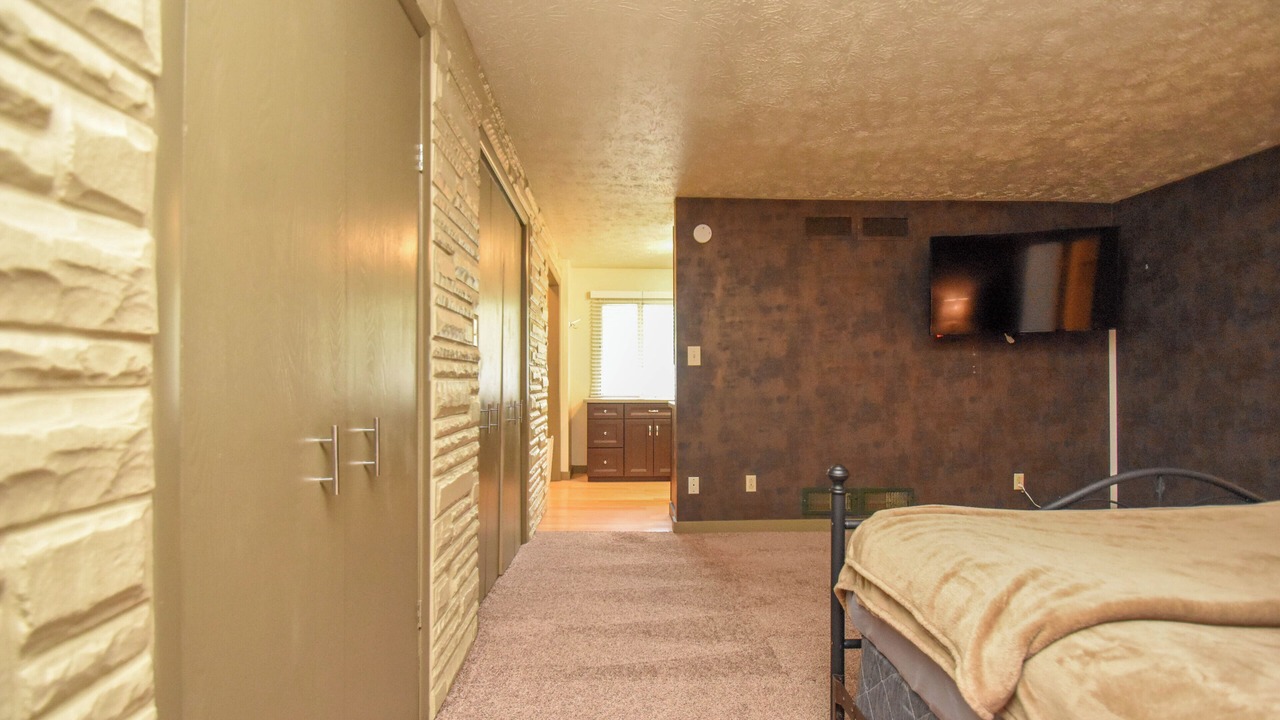 Photo of Bedroom in Ellsworth