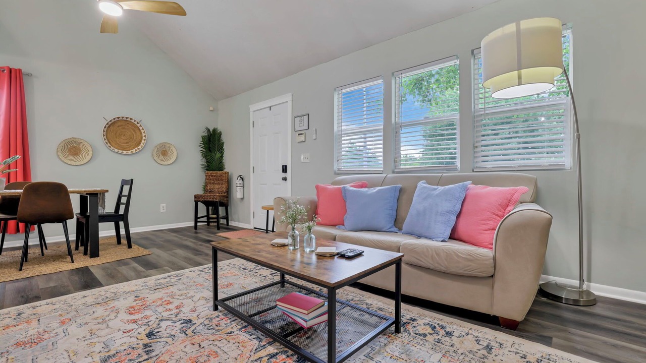 Photo of Livingroom in Buckeye Lake